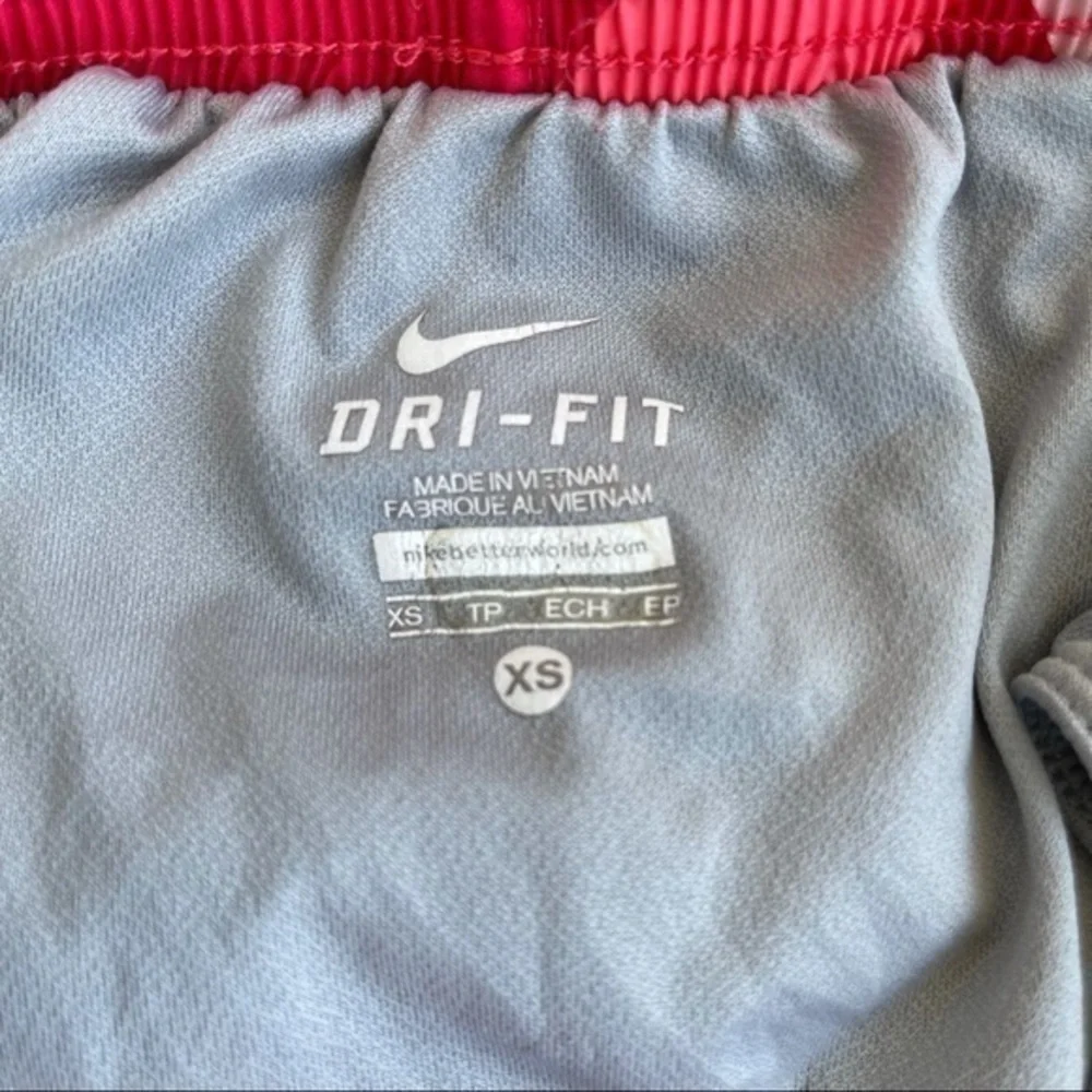 Nike women dry